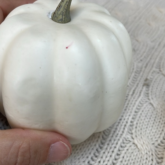 Pumpkin decor 5 white lightweight foam plastic used see stray marks/blemishes - Picture 7 of 11